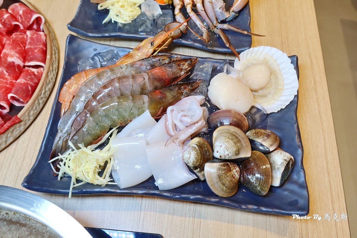 250元吃到飽!高CP值「紅磚老屋火鍋」30款蔬食自助吧、甜點飲品無限吃 250元吃到飽!高CP值「紅磚老屋火鍋」30款蔬食自助吧、甜點飲品無限吃
