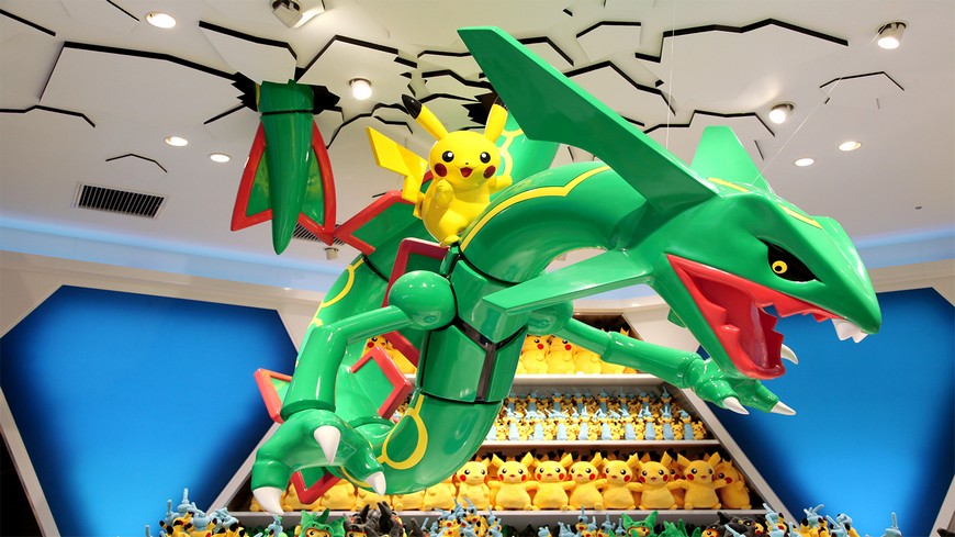 「Pokémon GO」22日在日本上架，不少地方都可以看到有網友拿出手機在玩，挾帶這股熱潮，東京知名景點晴空塔就設立了「Pokémon」專賣店。