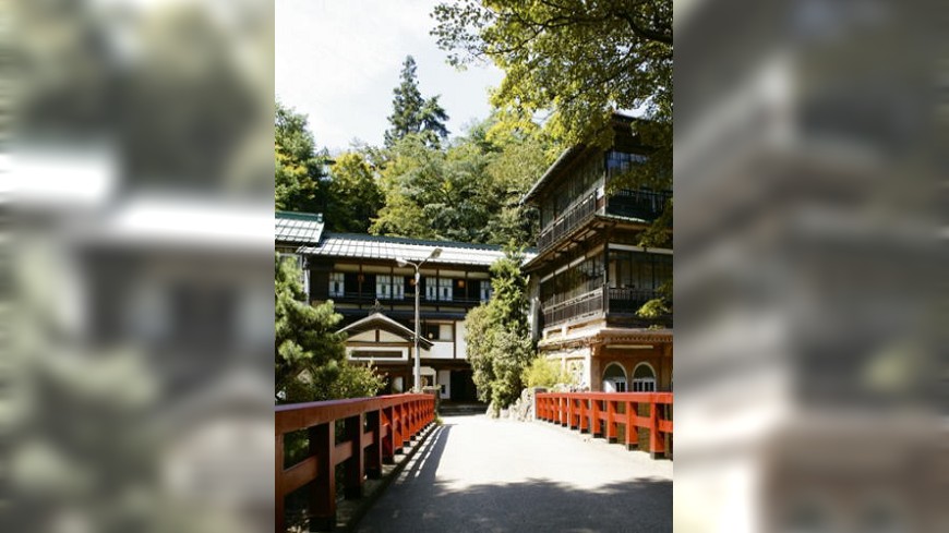 位在群馬縣的Sekizenkan hotel積善館據說是日本最古老的木造溫泉旅館，被列為群馬縣重要的文化遺址，也是「神隱少女」裡湯婆婆湯屋的靈感之一，成為不少動漫迷必去的景點。