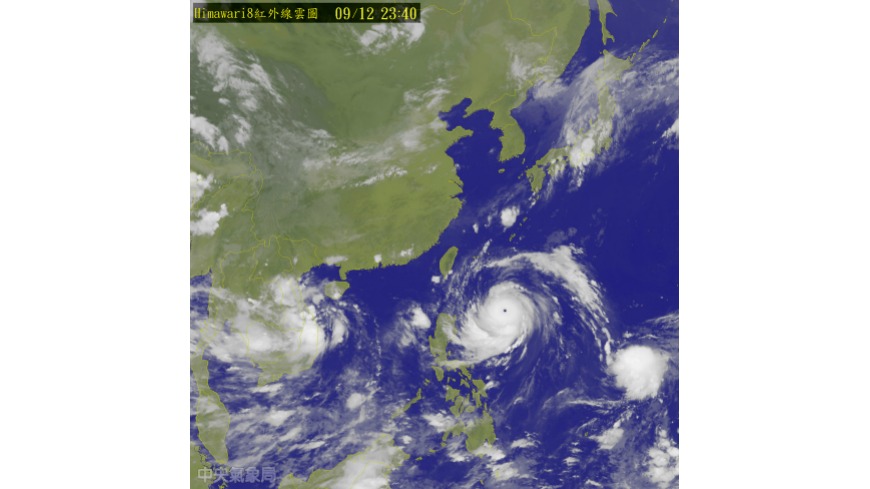 中央氣象局已在9月12日下午2點宣布中颱莫蘭蒂增強為強烈颱風，暴風半徑也擴大，就在晚間11點半發布了海上颱風警報。