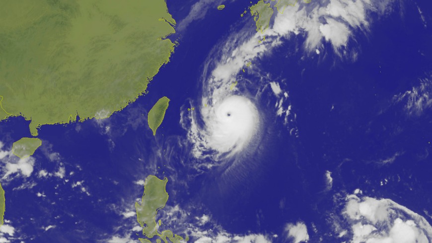 氣象專家吳德榮說到，週三前後在菲律賓東方海面可能又有新颱風形成。（圖／翻攝自中央氣象局）