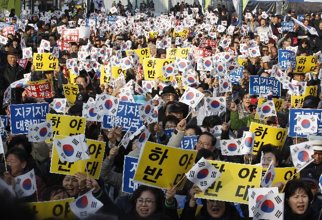 韓國民眾要求朴槿惠下台聲浪不斷。資料照／達志影像／美聯社