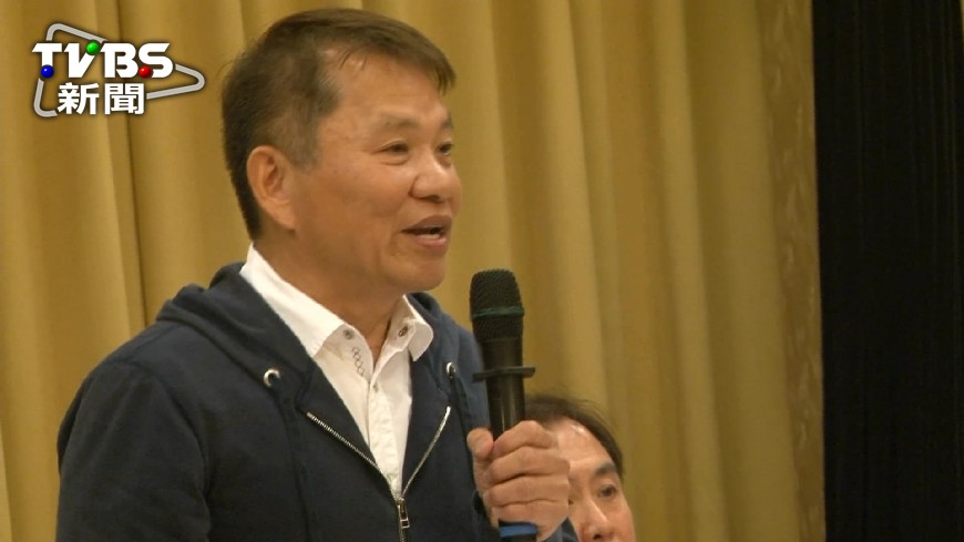 戴勝益開慈善書屋　只收100元入場費