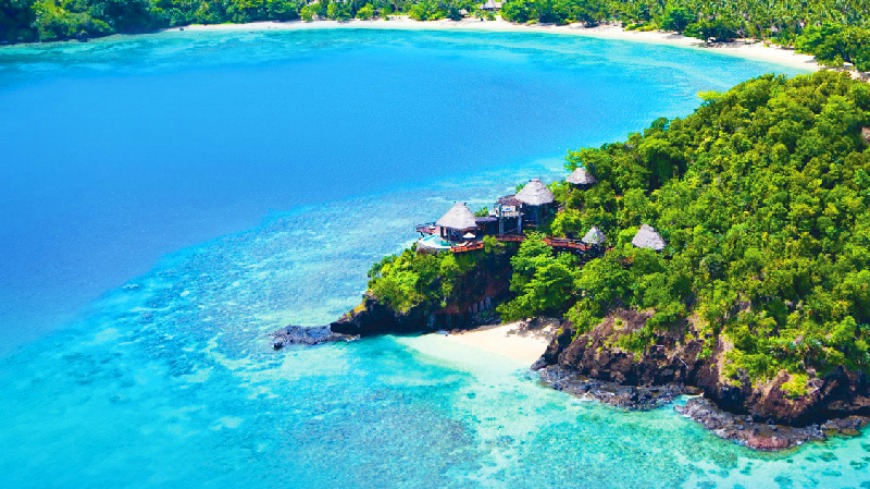 根據知名旅遊網站調查，不少民眾最嚮往的南半球海島，其中又以浪漫的馬爾地夫受網友青睞，不過還有一個島嶼和馬爾地夫併列網友最愛第一名，那就是斐濟。