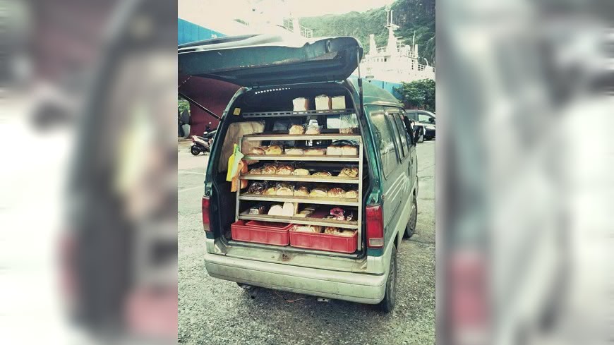 網友PO出令人懷念的麵包車。圖翻攝／爆料公社」