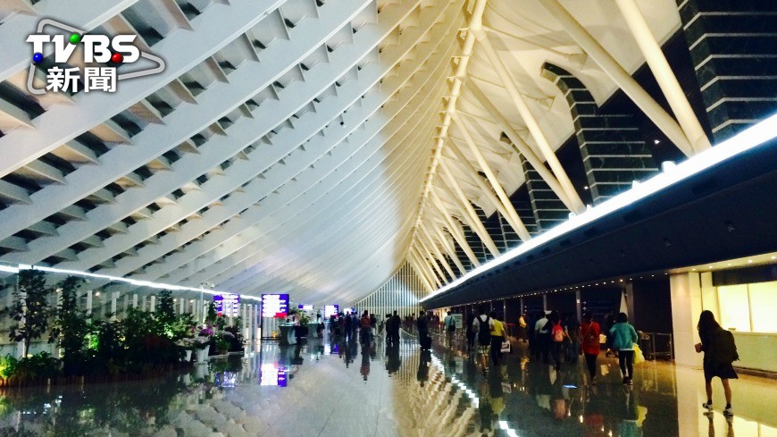 台灣人最愛打卡的地點就在「桃園機場」。