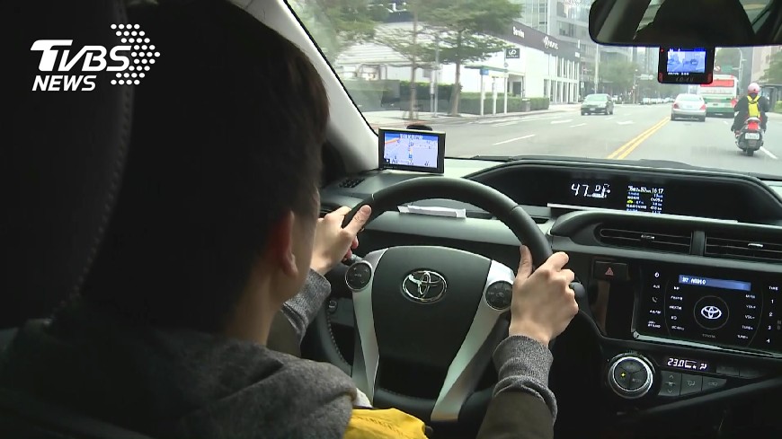駕駛注意!夏天開車上路 這2樣沒顧好準備等拖車