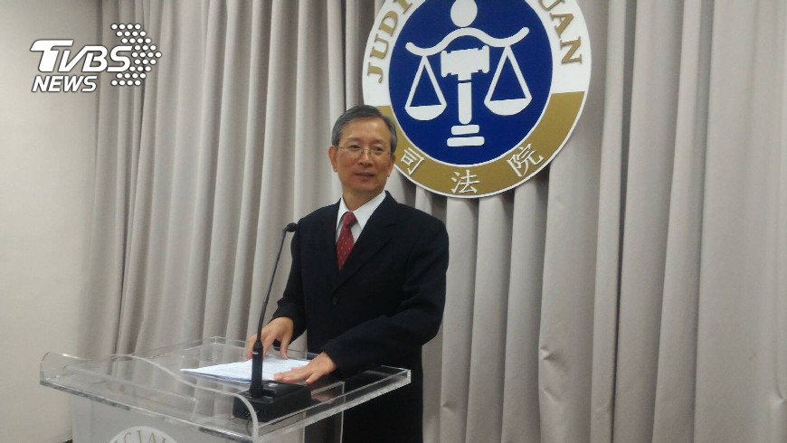 司法院秘書長呂太郎表示，大法官釋憲認為逾期繳稅，對滯納金計算利息的規定違憲，相關法律規定無效。圖／TVBS資料照