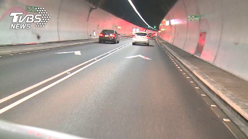 用路人注意!雪隧最低速限70公里 10日起最高罰6千
