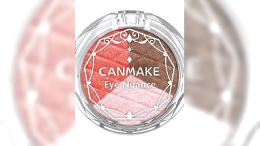 Canmake巧克力蘋果眼影盤可輕鬆打造「兔系妝容」(圖／取自推特)