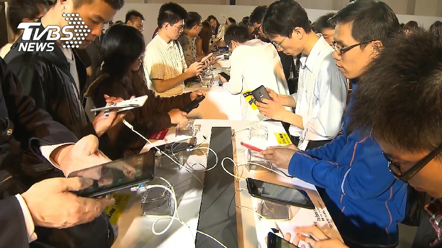 2G服務兩階段退場　電信三雄祭優惠促升級