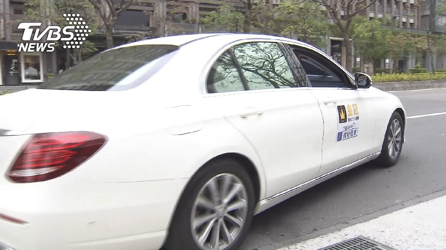 合法Uber 北市15輛多元計程車正式上路│多元化計程車│TVBS新聞網