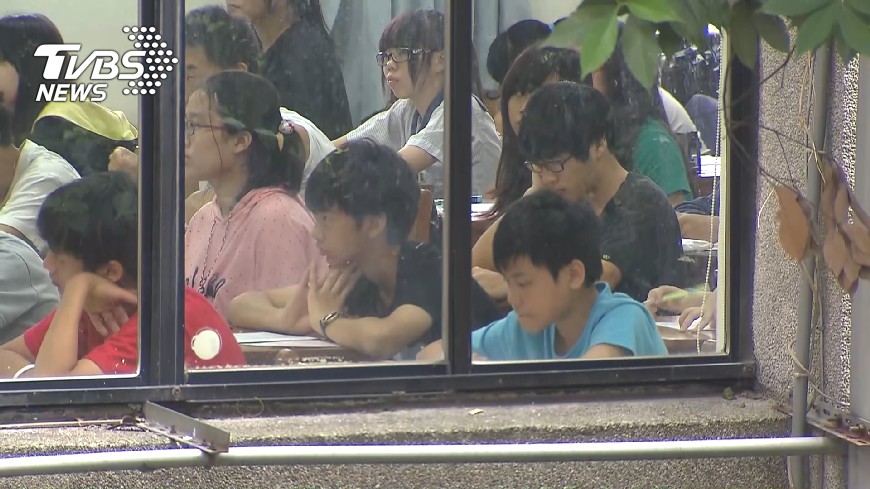 備戰指考國文 熟讀教材選文多延伸閱讀