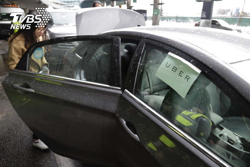 快訊/攜手皇冠、亞太 UberTAXI下月中上路