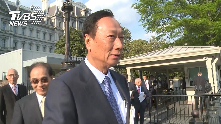 鴻海恐得負評 威騰博通競標東芝傳出線