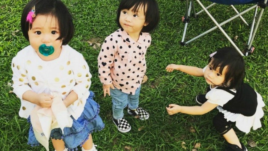 最紅小女團「咘啾咪」，咘咘（左）、Jojo（中）、Mia（右）。翻攝／方志友Instagram