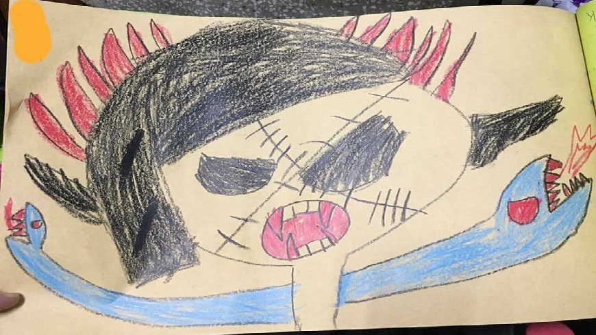 這位小朋友畫出的「我的媽媽」，網友看了全笑翻。(圖／翻攝自爆料公社臉書粉絲團) 