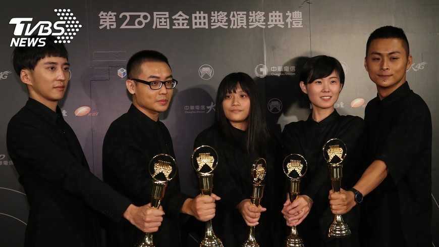 成金曲大贏家惹議 草東吐心聲「得獎不是輸贏比較」