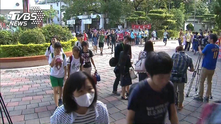 喝含糖飲易疲倦　營養師建議考生吃「這個」抗壓