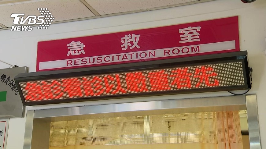 阿嬤送急診只能睡擔架 真相令人鼻酸