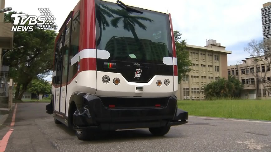 無人車8月凌晨試行　柯文哲：不要嚇到