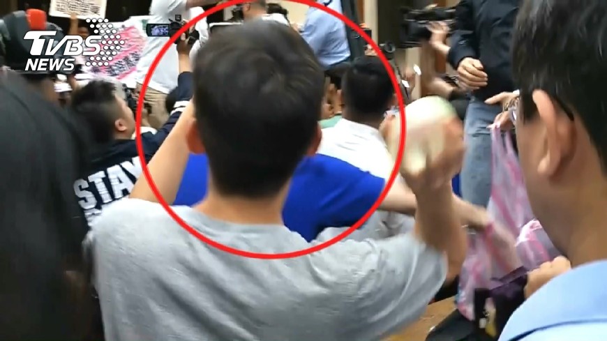 被指帶韓福宇進立院　徐志榮助理：不認識