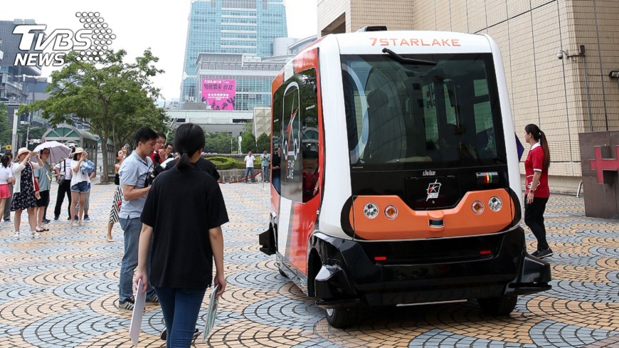 無人小巴公車道實測 台北市:狀況順利