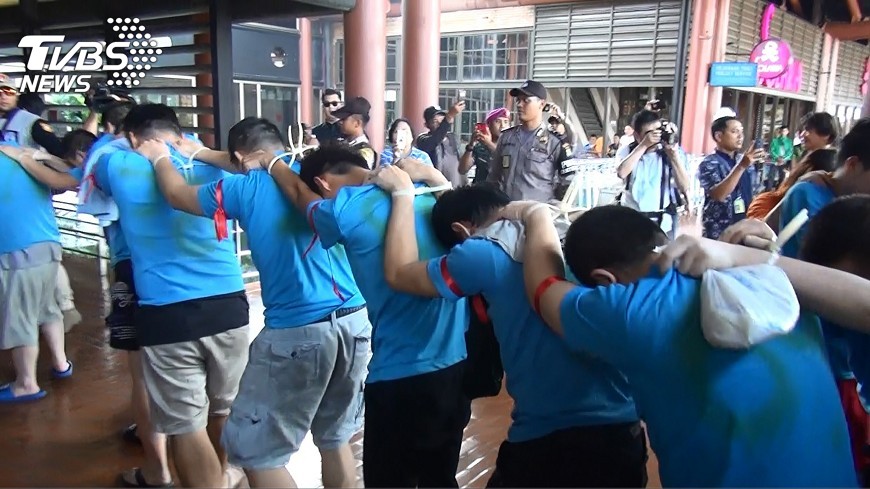 有台灣人嘸？　駐處印尼警局緊急攔台詐嫌