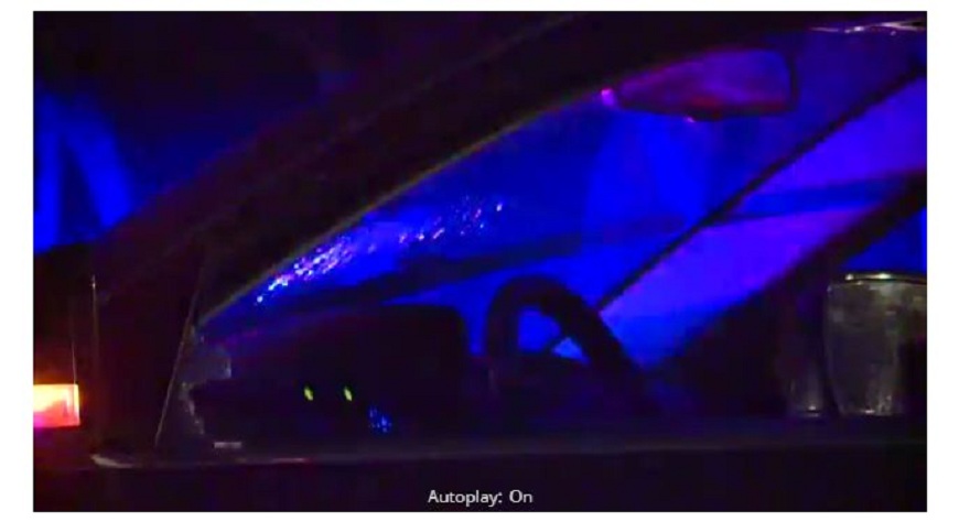 2名非裔男子疑似被按喇叭超車心生不滿，竟然開槍狂轟，導致車內一名4歲男童頭部中彈。(圖／翻攝自News 5 Cleveland)