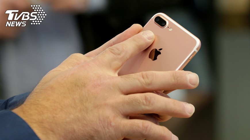 想買iPhone遭家人拒絕 國三男喝清潔劑輕生