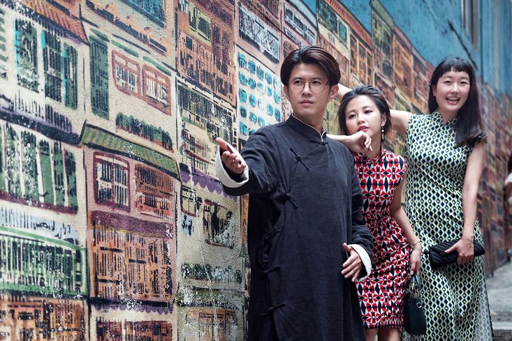顏永烈，小巴和小CALL遊香港大拍復古照。