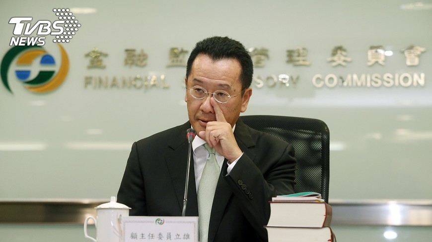 掌金管會滿月 顧立雄不想自己打分數