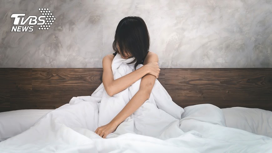 蚵農誘國中女嘿咻逃家 警上門母幫藏小女友