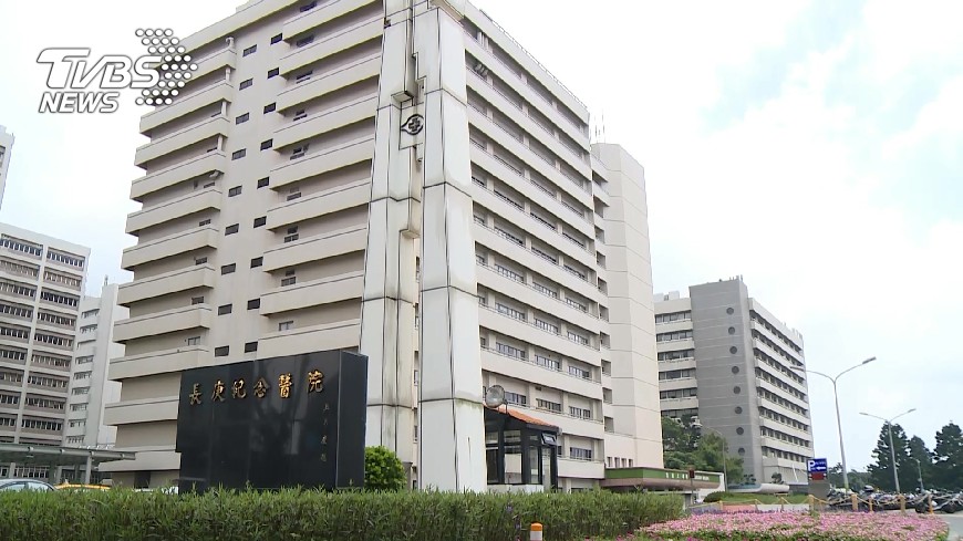 長庚百億盈餘免稅　黃國昌擬修法課稅