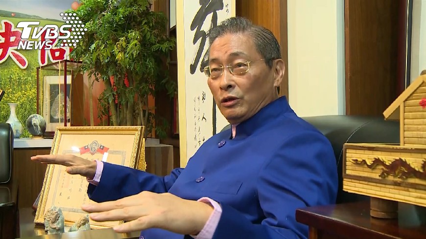 國小畢典找白狼頒獎 教部:欠考量