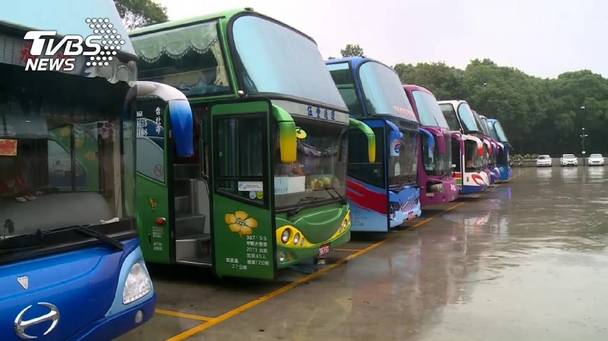 陸客回溫!全台搶遊覽車 1日遊出車價喊到3萬