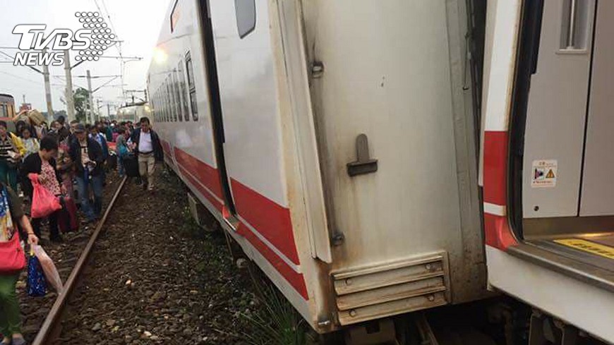 出軌普悠瑪搶修　恢復行車