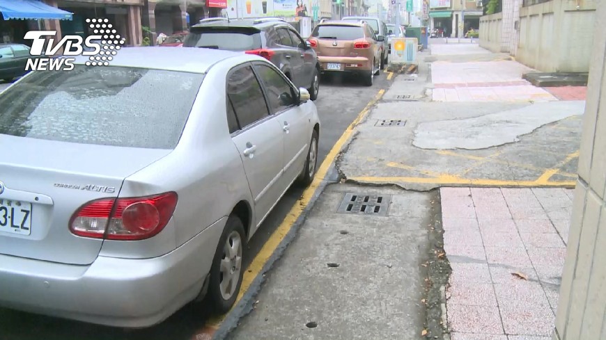 騎樓屬公用 屋主停車遭檢舉收23罰單 Tvbs新聞網