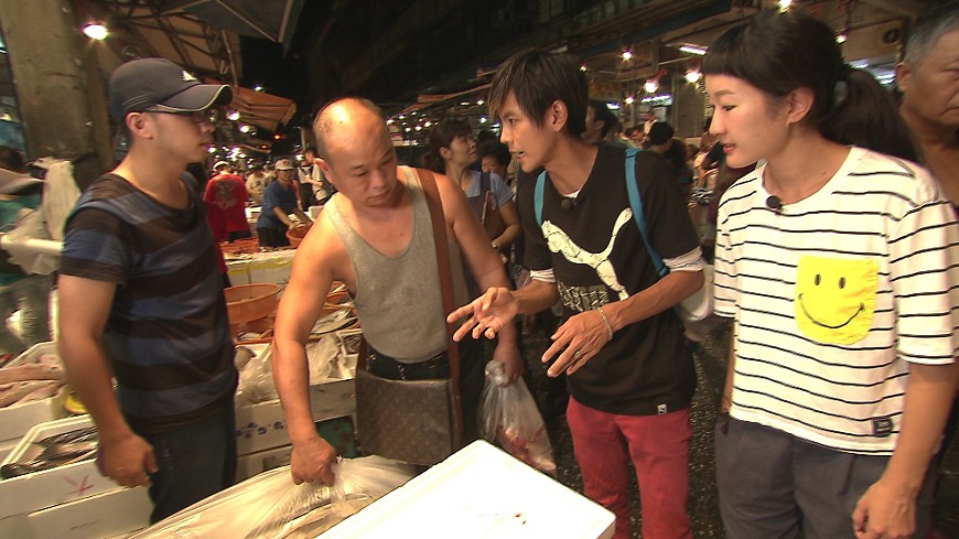 TVBS《食尚玩家》阿翔、巴鈺造訪北台灣最強漁市場！