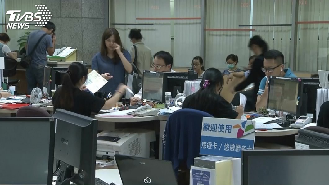 立院初審 軍公教涉共諜案定讞喪失退休俸