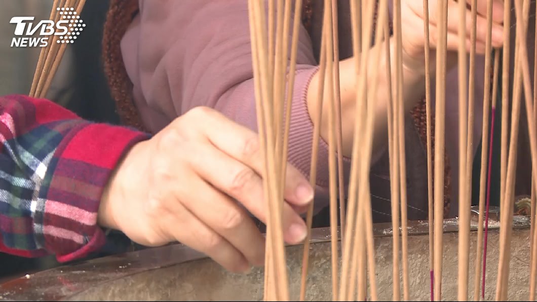求子回家見「小鬼在玩」 幾天後…老婆真懷孕!