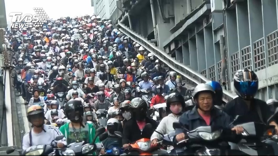 新北遭指機車汙染多　侯友宜：應體諒勞工辛苦