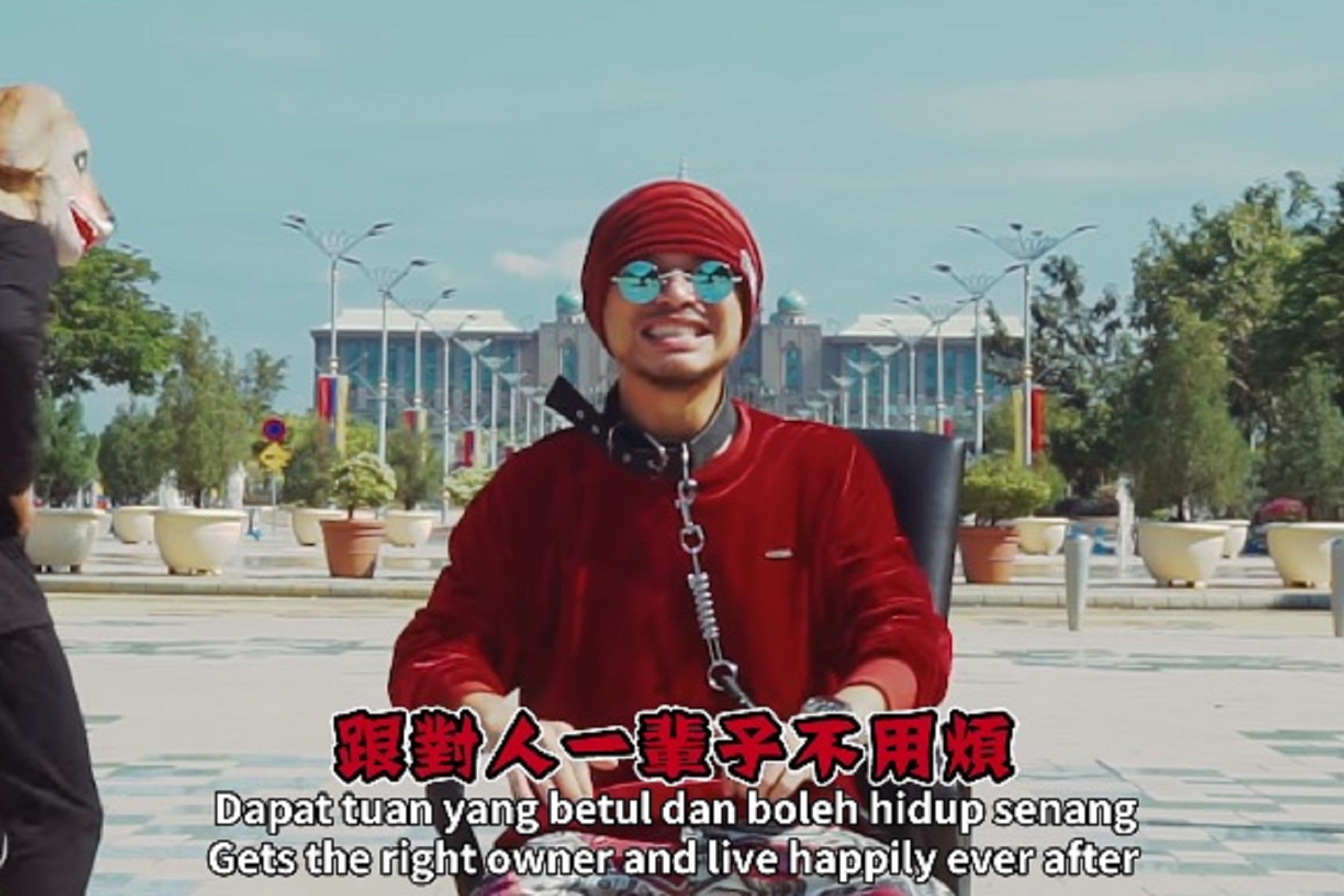 圖/翻攝自黃明志《狗一樣》MV片段