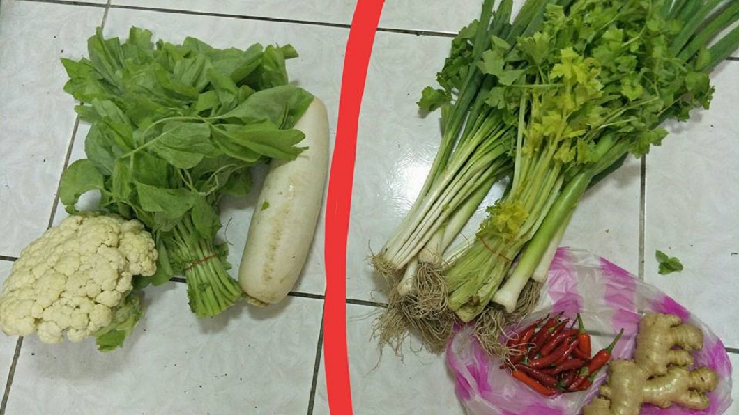 網友表示左邊的菜是花了420元向阿婆購買，右邊則是阿婆送的菜。圖／翻攝自《爆怨公社》