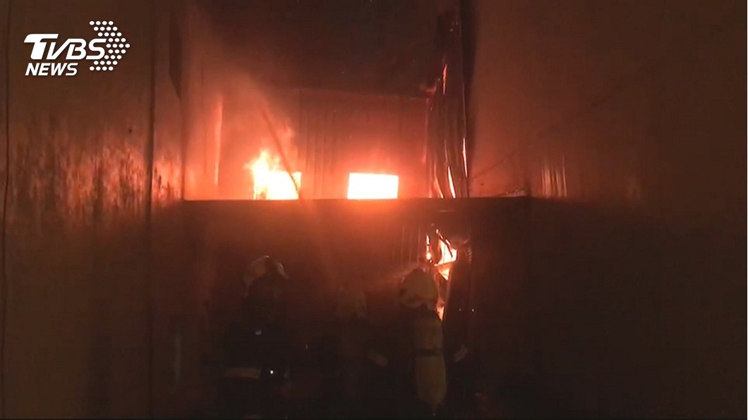 桃園民宅發生火警，家族4人被燒成焦屍。圖／TVBS