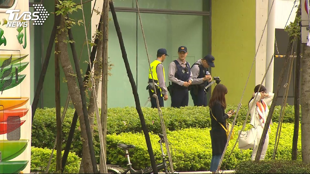 快訊/松菸槍擊案! 藏鏡人落網移送北檢複訊