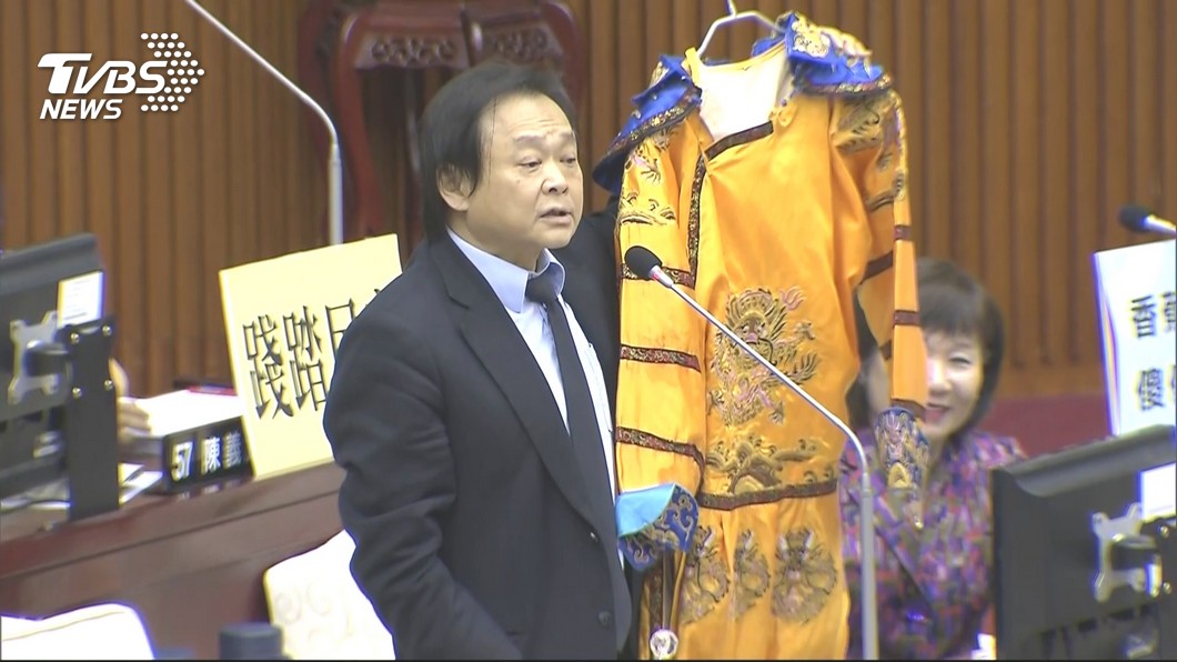 批柯文哲竟成批姚文智　王世堅報警抓網友