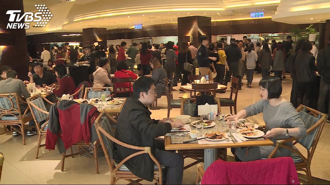 六福皇宮的眼淚 酒店存活要拚加值