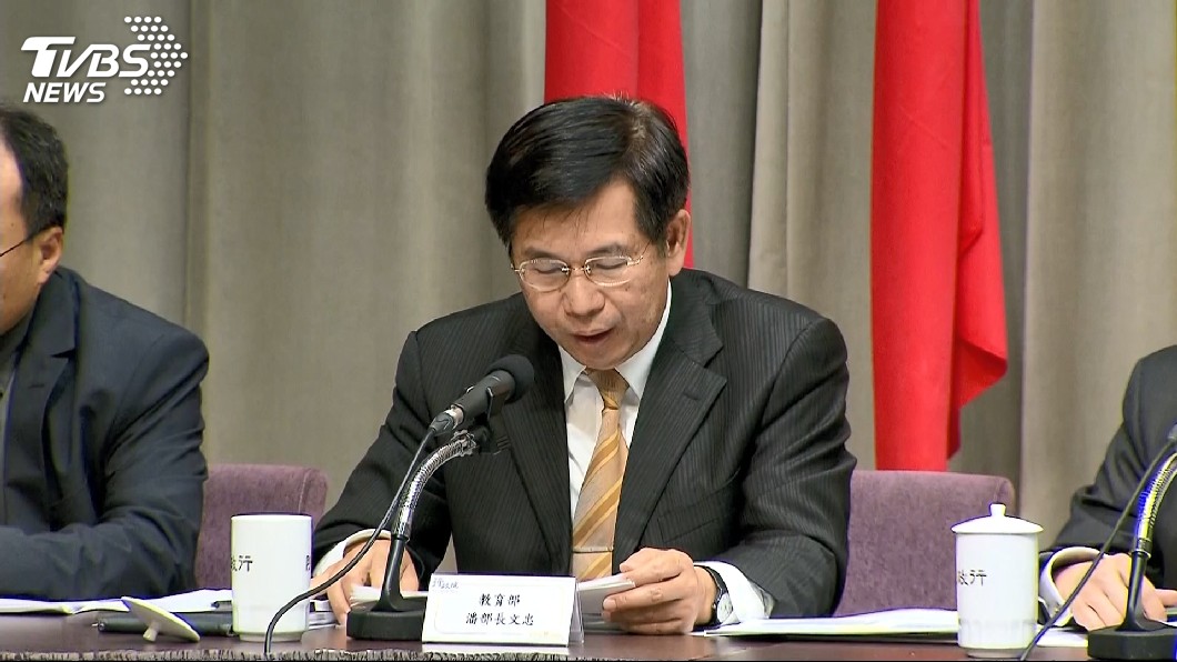卡管案教育部長下台！台大教授諷潘文忠「現世報」