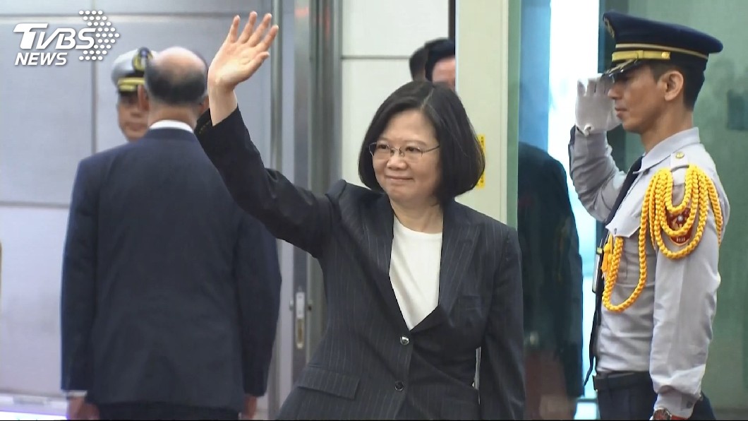 勞基法引年輕人反彈 蔡英文:我們也覺得很痛苦啦!